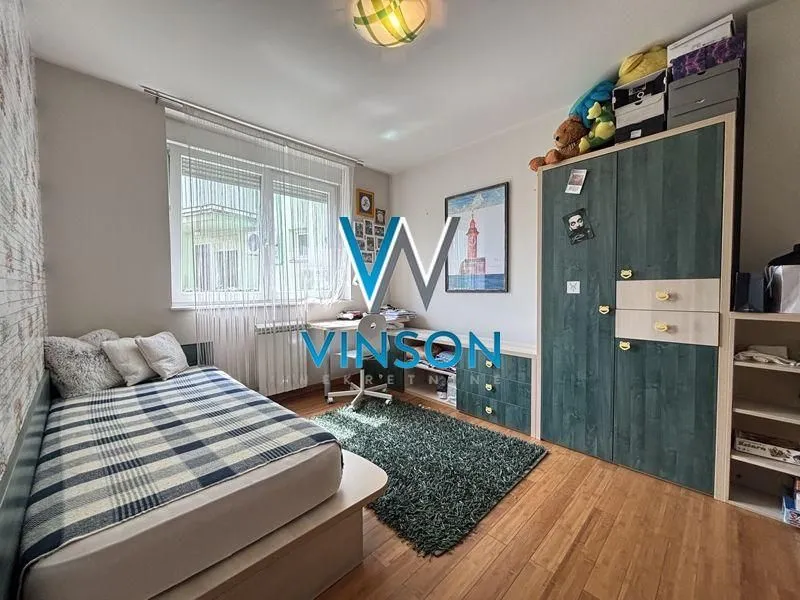 Prodaja, četvorosoban stan, 115m², Grbavica, Novi Sad Sve Podlokacije