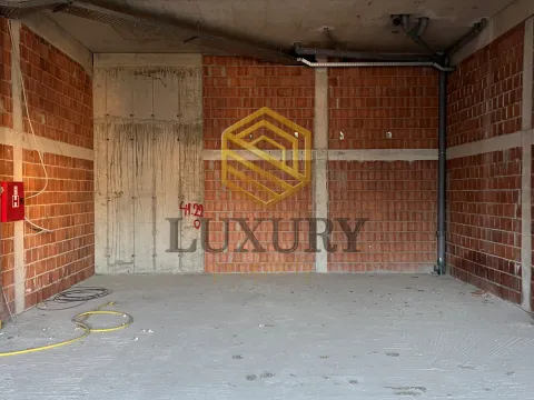 Rent, office space, 74m², Ljubović, Podgorica - image 3