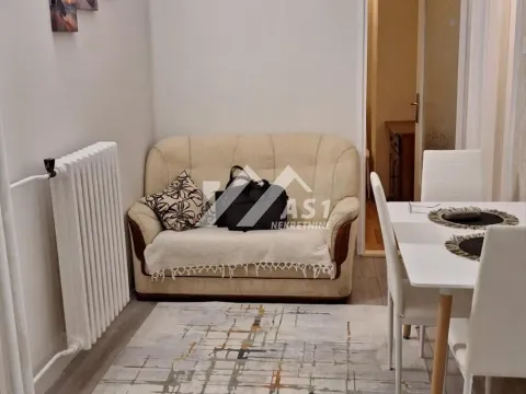 Izdavanje, dvosoban stan, 43m², Bulevar Oslobodjenja, Novi Sad Sve Podlokacije - image 4