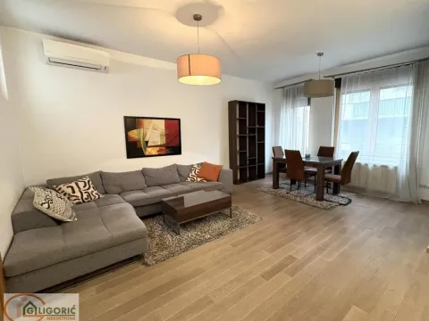 Izdavanje, trosoban stan, 70m², Kalenić Pijaca, Vračar Sve Podlokacije - image 3