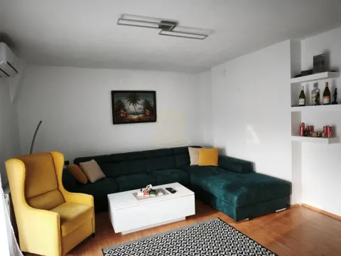 Sale, three bedroom apartment, 70m², Medijana, Niš - image 1