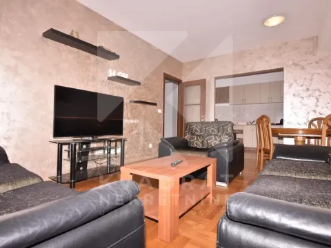 Rent, two bedroom apartment, 82m², City Kvart, Podgorica - image 1