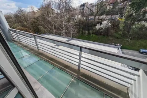 Rent, three bedroom apartment, 148m², Dedinje Sve Podlokacije, Beograd - image 17