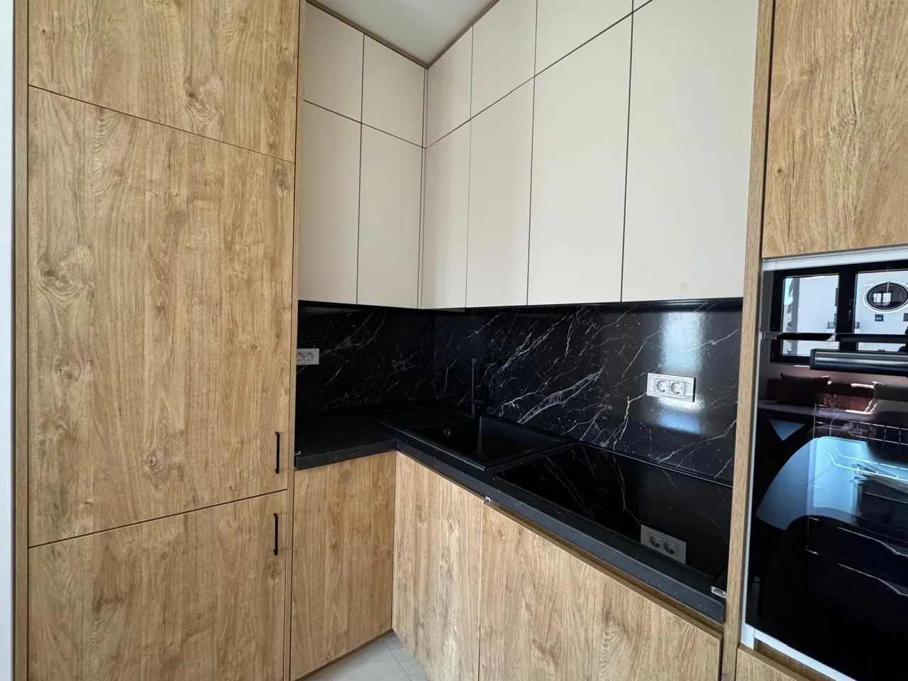 Izdavanje, jednosoban stan, 44m², Ilino, Bar