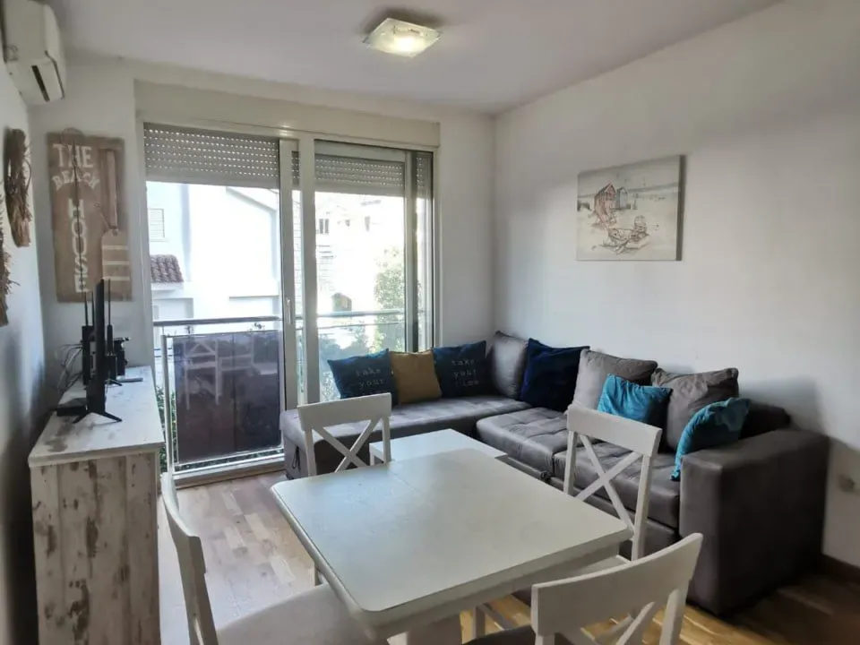 Prodaja, jednosoban stan, 35m², Centar, Budva