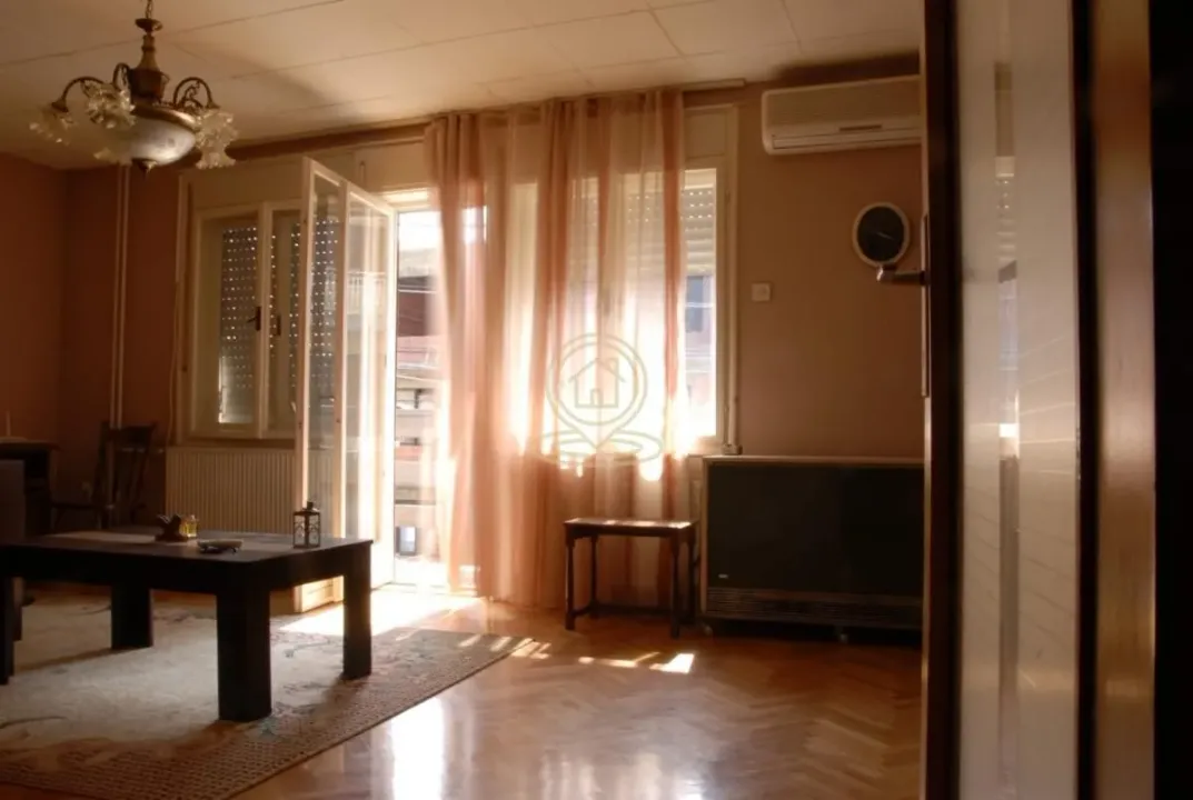 Prodaja, trosoban stan, 86m², Pantelej, Niš