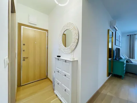 Rent, one bedroom apartment, 50m², Donja Lastva, Tivat - image 9