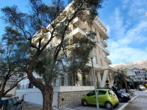 Prodaja, stan, 80m², Budva, Crna Gora - image 12