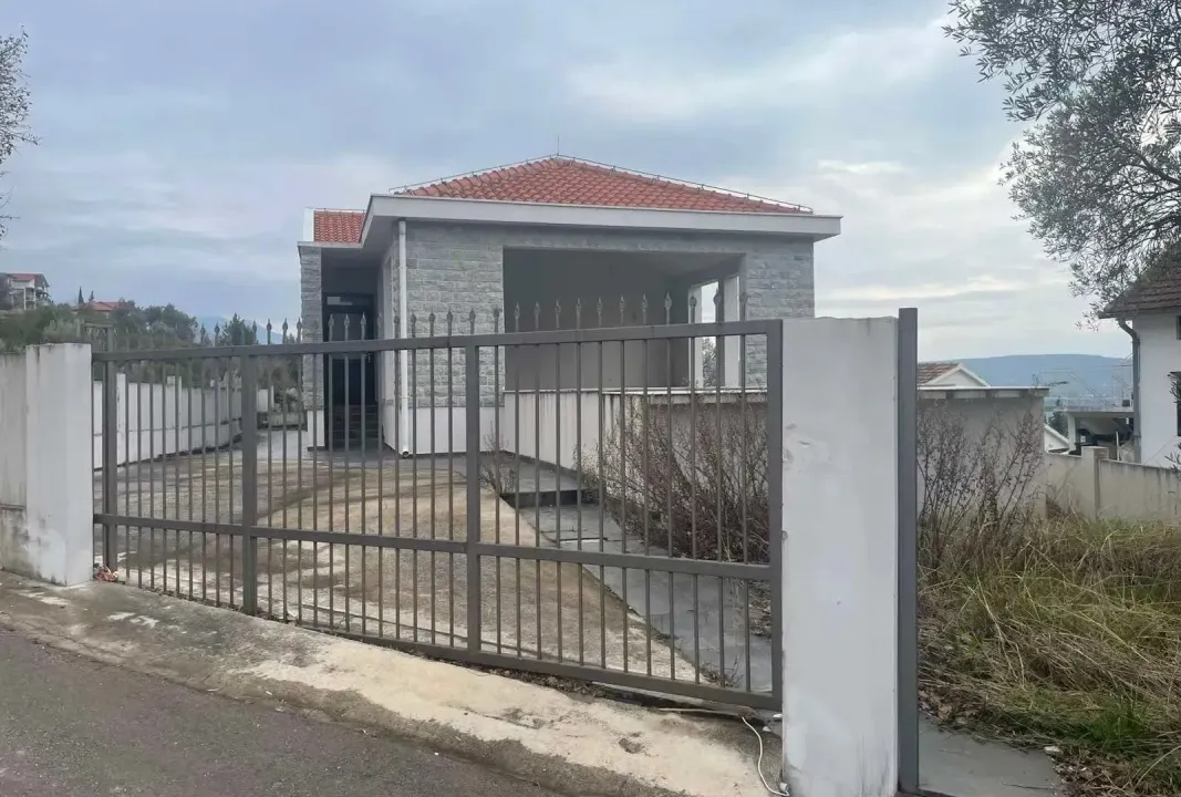 Prodaja, kuća, 341m², Tivat, Crna Gora