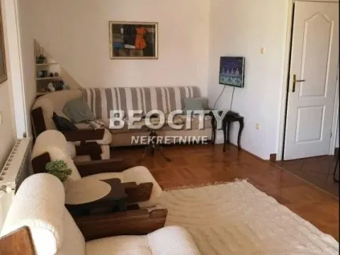 Izdavanje, dvosoban stan, 49m², Centar, Novi Sad