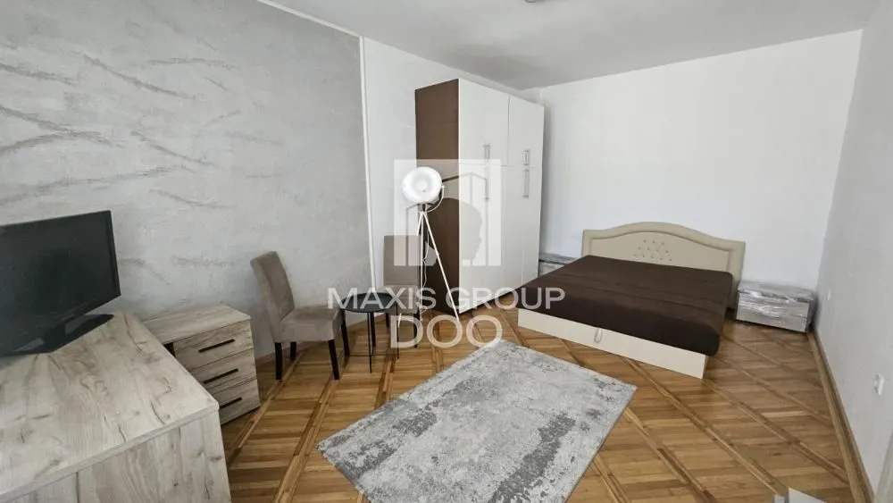 Rent, three bedroom apartment, 85m², Savski Venac, Beograd