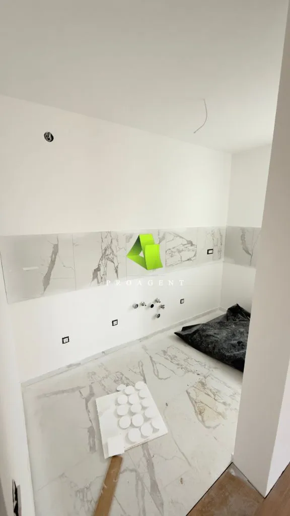 Prodaja, trosoban stan, 72m², Medijana, Niš
