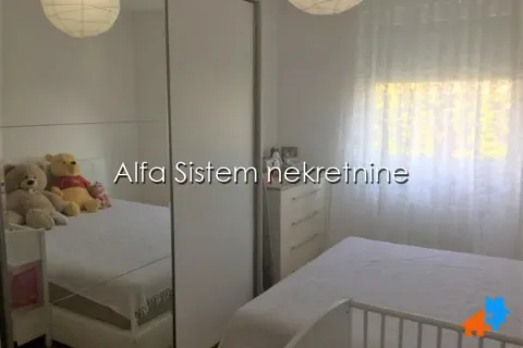 Rent, three bedroom apartment, 67m², Savski Venac, Beograd - image 7