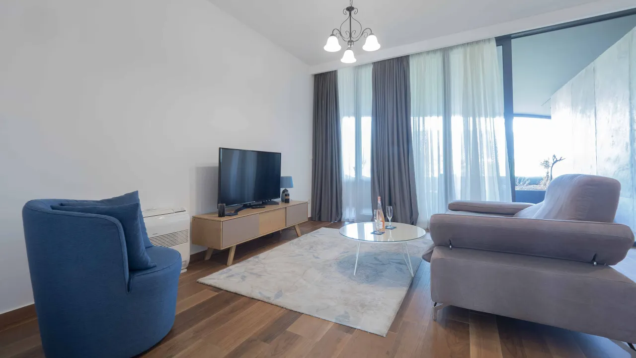 Rent, two bedroom apartment, 81m², Centar, Budva