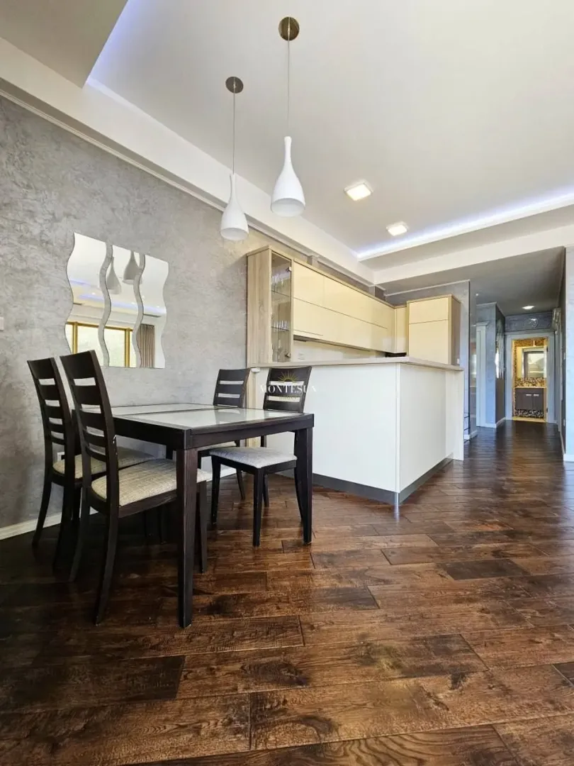 Rent, two bedroom apartment, 89m², Centar, Budva