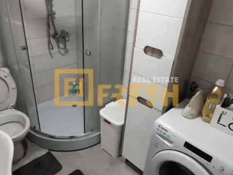 Izdavanje, dvosoban stan, 87m², Tuški Put, Podgorica - image 11