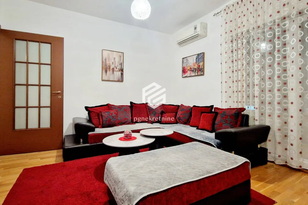 Rent, two bedroom apartment, 74m², City Kvart, Podgorica