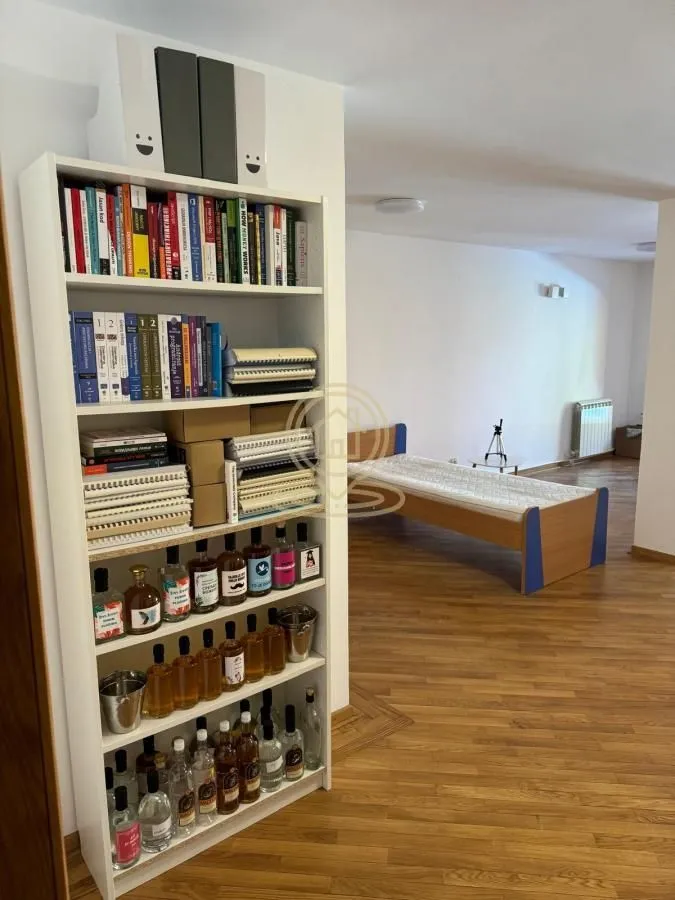 Rent, house, 320m², Višnjička Banja, Palilula Sve Podlokacije