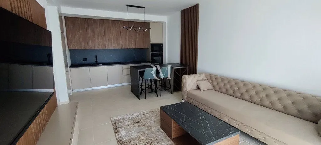 Izdavanje, dvosoban stan, 70m², Kalimanj, Tivat