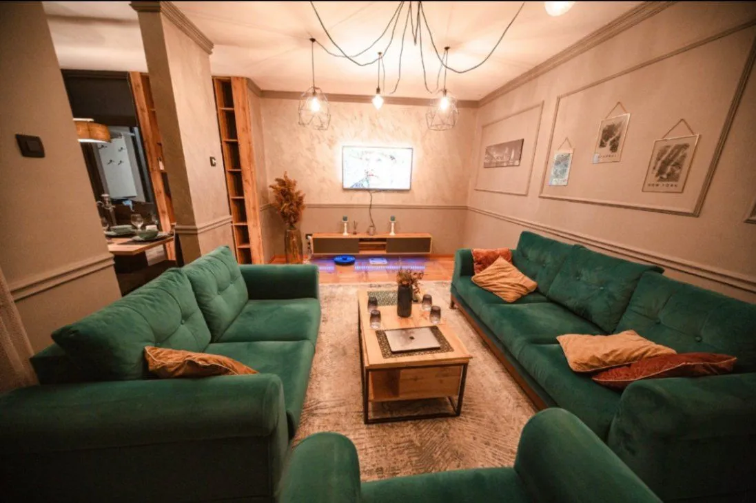 Izdavanje, dvosoban stan, 60m², Stari Aerodrom, Podgorica