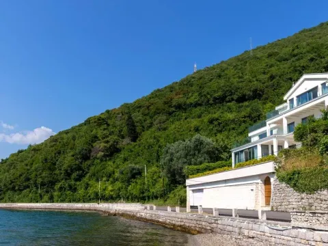 Prodaja, kuća, 423m², Tivat, Crna Gora - image 35