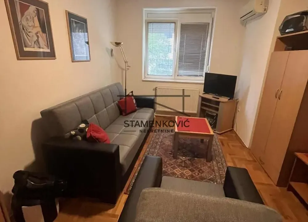 Izdavanje, jednosoban stan, 31m², Grbavica, Novi Sad Sve Podlokacije