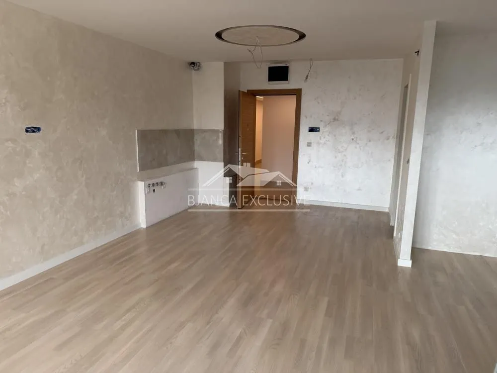 Sale, two bedroom apartment, 55m², Novi Beograd Blok 65, Novi Beograd Sve Podlokacije