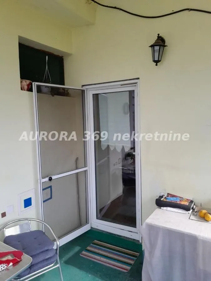 Prodaja, kuća, 200m², Veternik, Novi Sad Sve Podlokacije