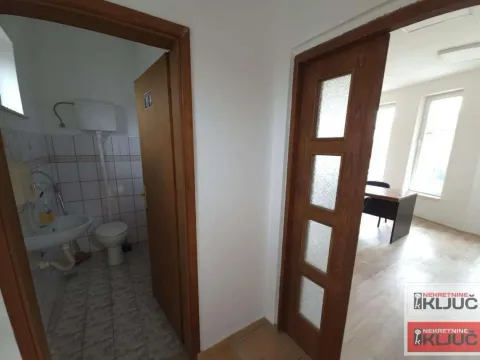 Rent, office space, 180m², Klisa, Novi Sad Sve Podlokacije - image 8