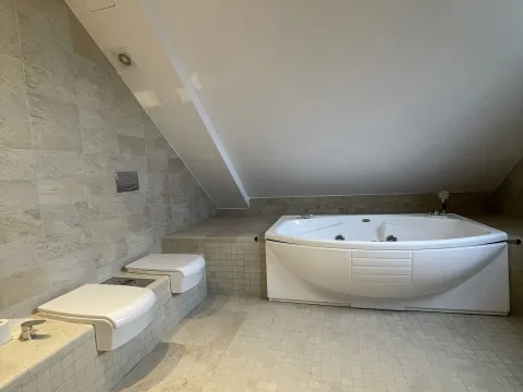 Sale, house, 630m², Zeta, Podgorica - image 14