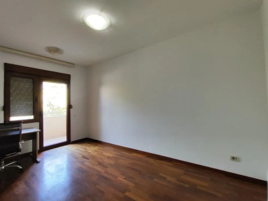Rent, office space, 105m², Preko Morače, Podgorica