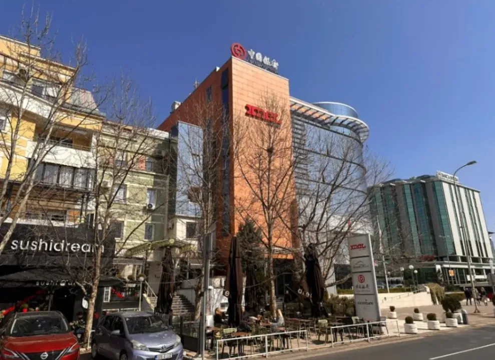 Izdavanje, poslovni prostor, 152m², Novi Beograd Blok 21, Novi Beograd Sve Podlokacije