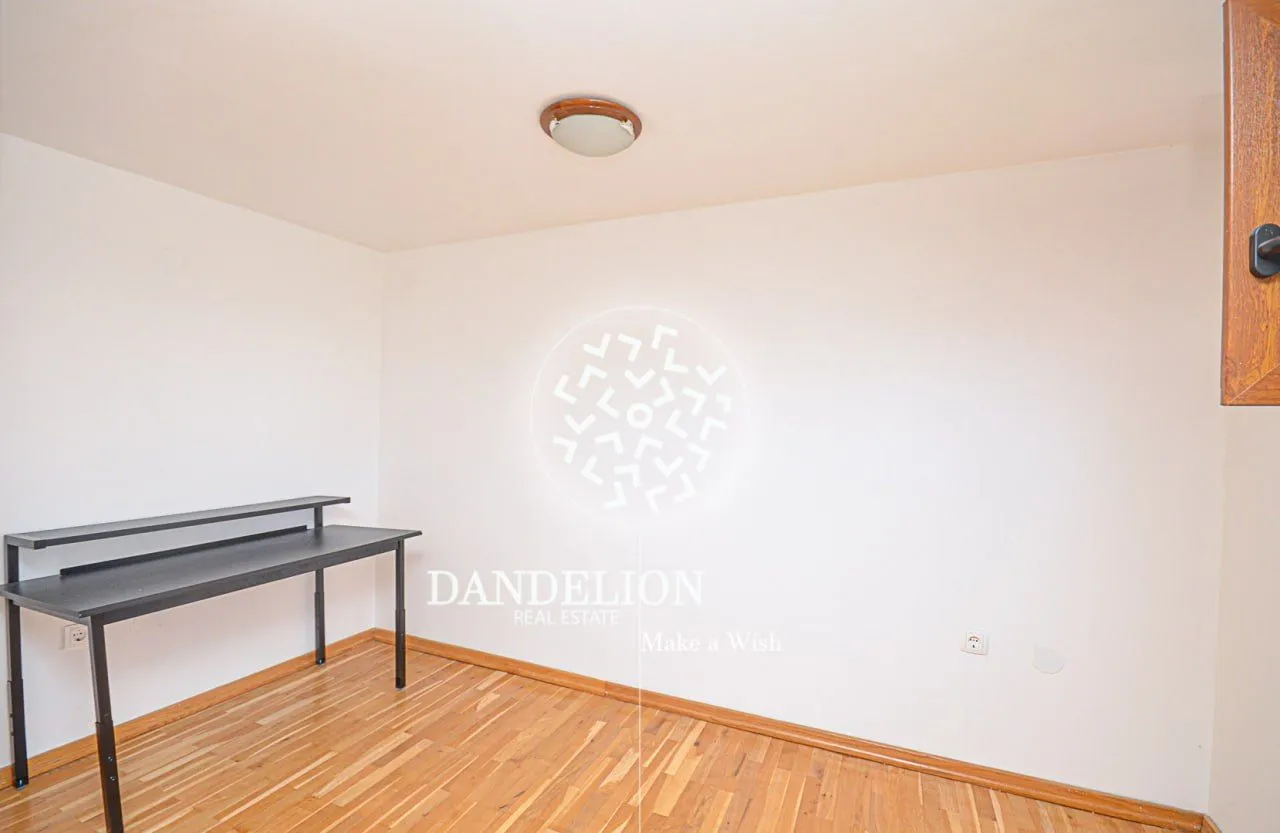 Izdavanje, stan, 300m², Gorica C, Podgorica