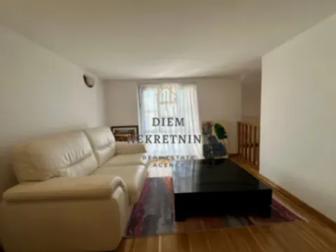 Izdavanje, petosoban stan, 280m², Gorica C, Podgorica - image 9