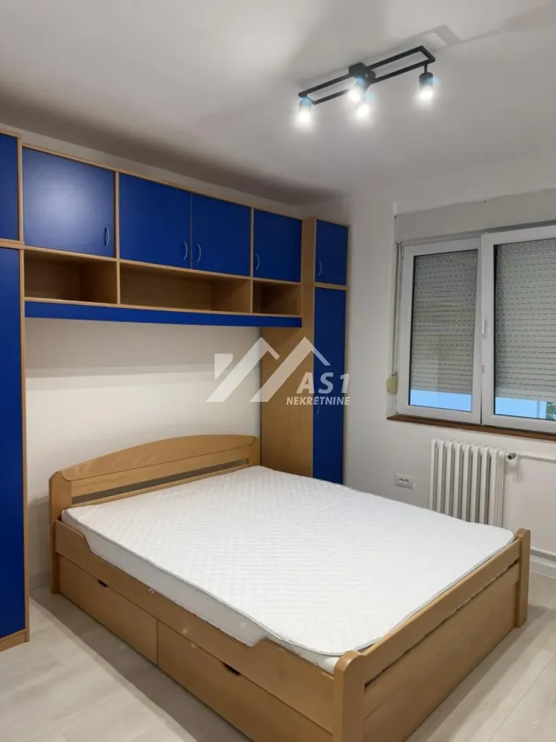 Izdavanje, dvosoban stan, 53m², Sajam, Novi Sad Sve Podlokacije