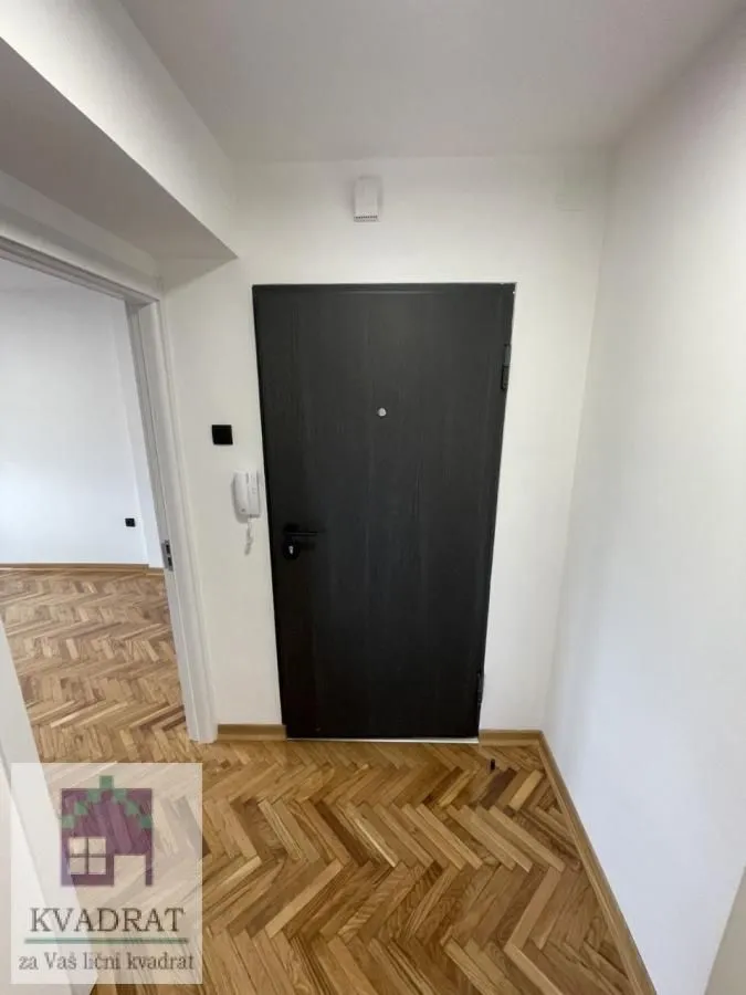 Prodaja, dvosoban stan, 49m², Adamovićevo Naselje, Novi Sad Sve Podlokacije