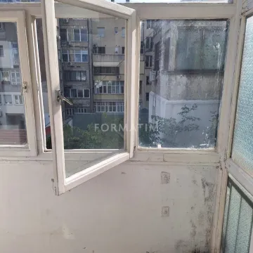 Sale, one bedroom apartment, 40m², Stari Grad, Beograd - image 9