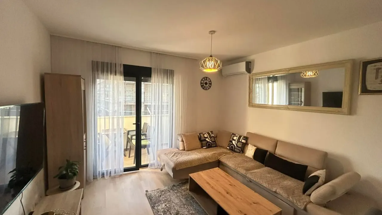 Izdavanje, jednosoban stan, 45m², Zabjelo, Podgorica