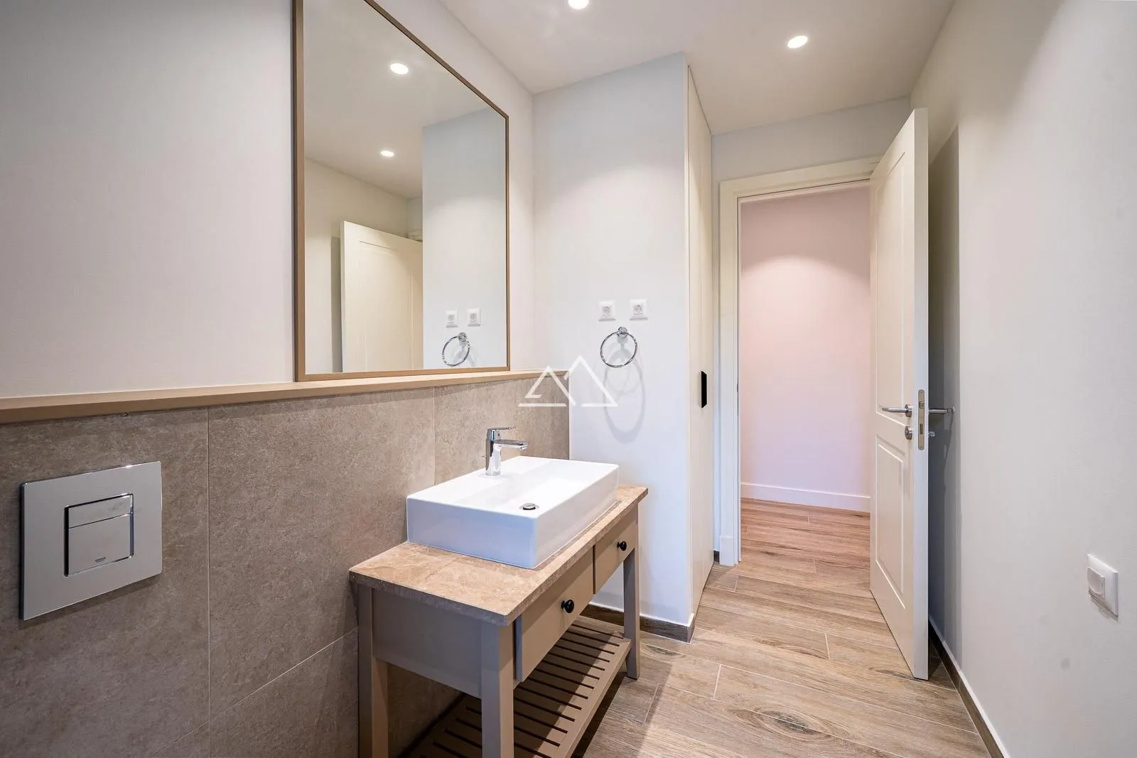 Prodaja, jednosoban stan, 65m², Luštica Bay, Tivat