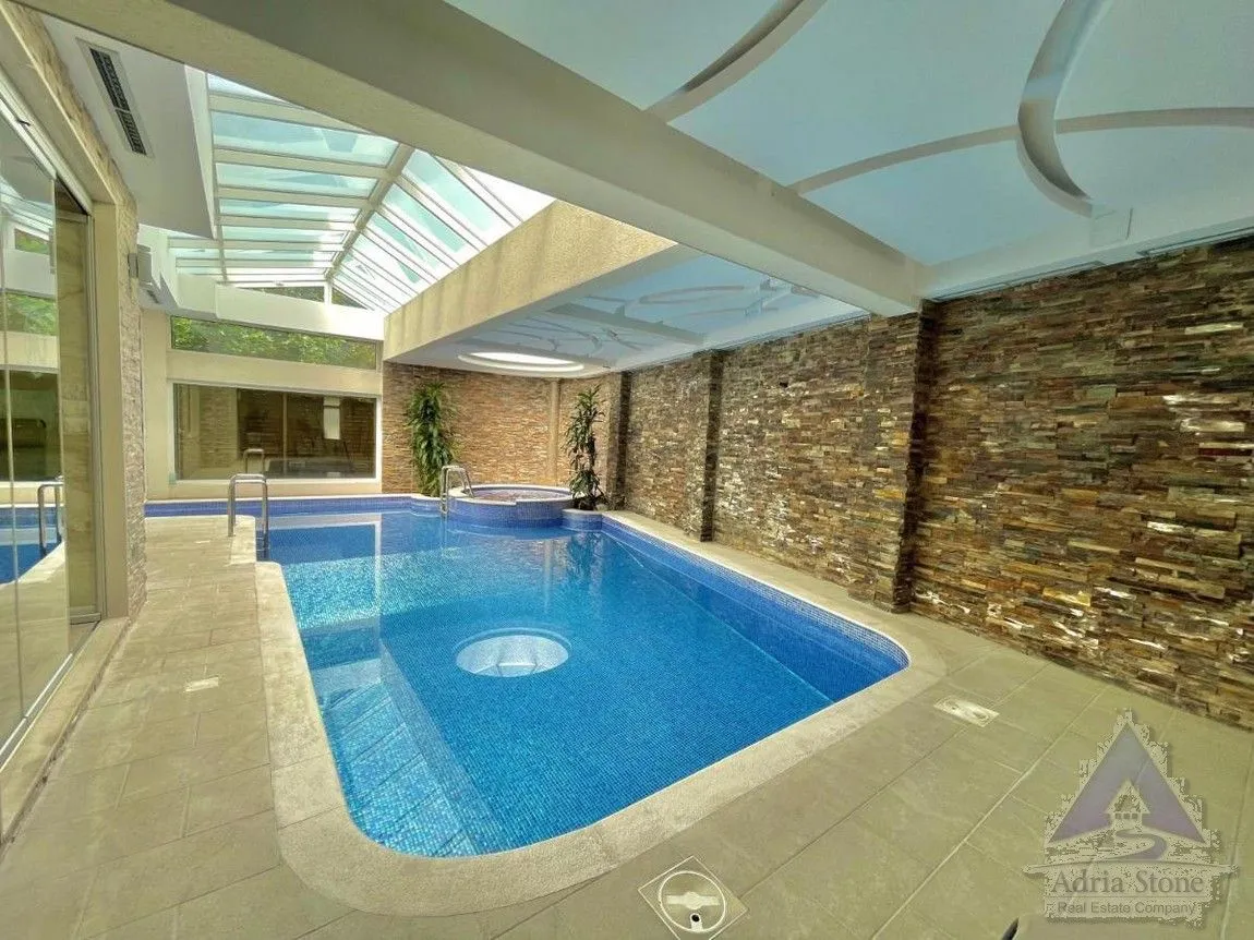 Prodaja, ugostiteljski objekat, 1300m², Budva, Crna Gora