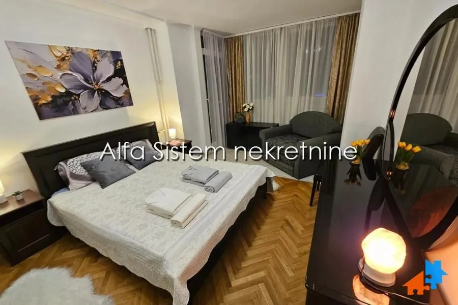 Rent, three bedroom apartment, 87m², Slavija, Vračar Sve Podlokacije