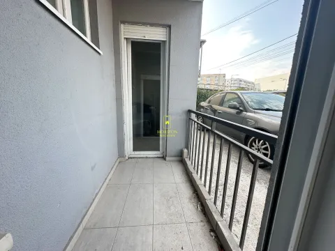 Izdavanje, jednosoban stan, 45m², Stari Aerodrom, Podgorica - image 9