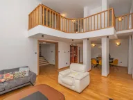 Rent, house, 280m², Gorica C, Podgorica - image 2