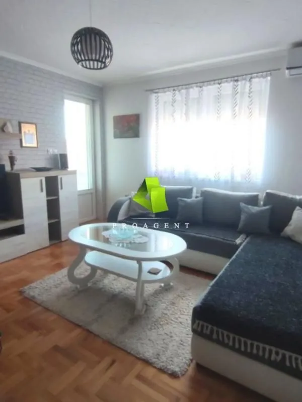 Rent, two bedroom apartment, 55m², Pantelej, Niš