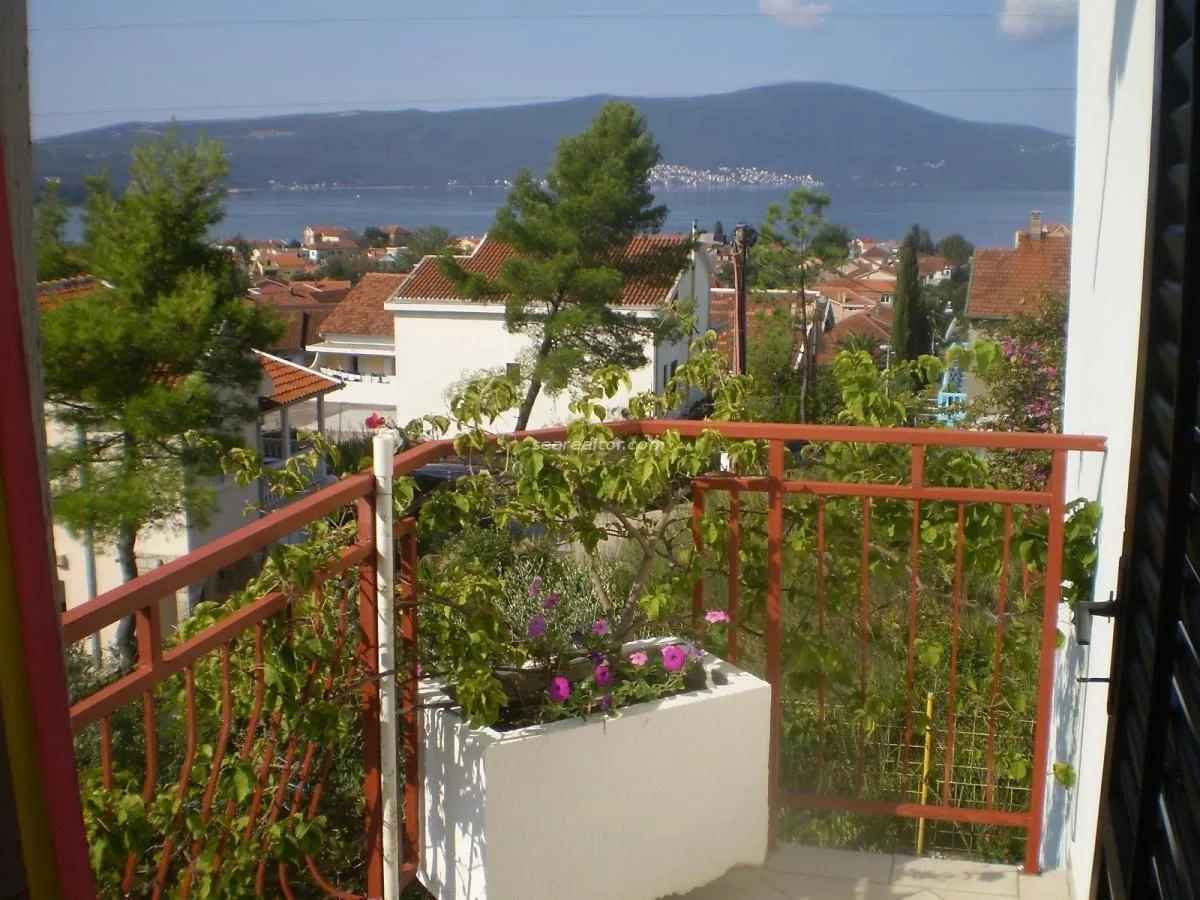 Prodaja, kuća, 119m², Centar, Tivat