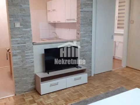 Rent, one bedroom apartment, 46m², Čukarička Padina, Beograd - image 1