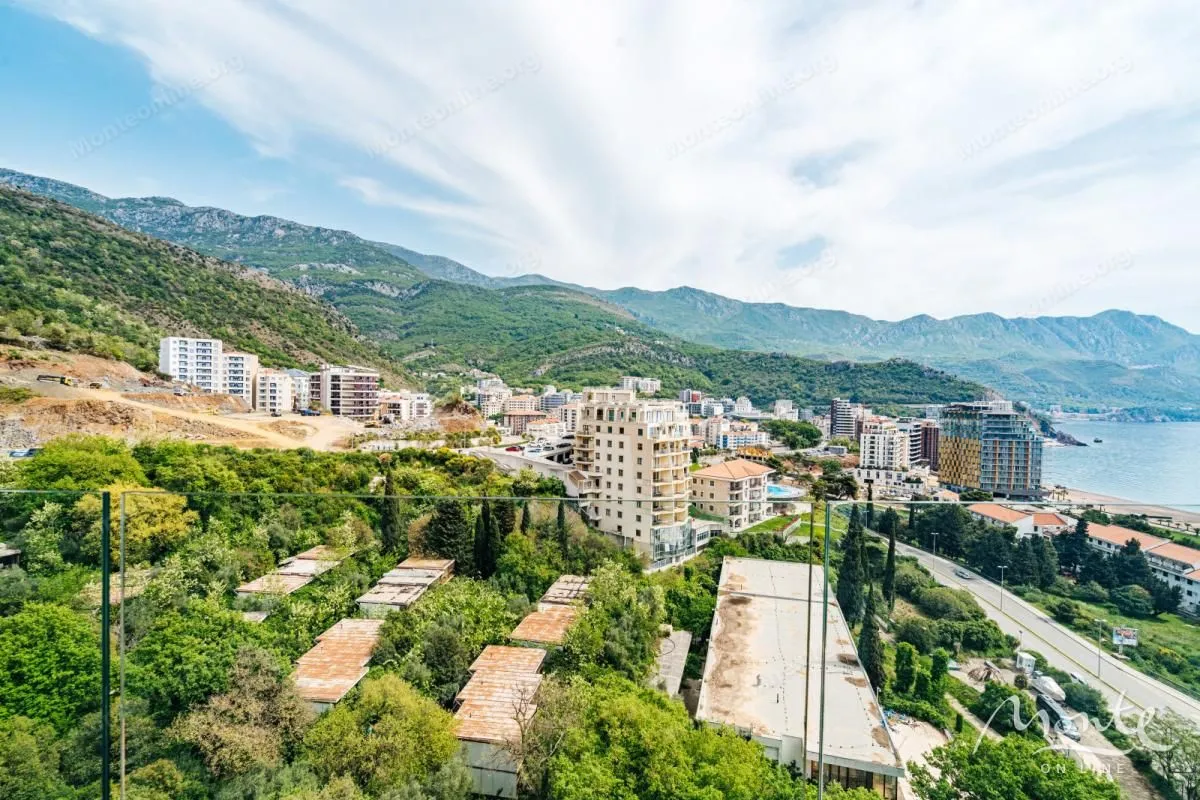 Prodaja, dvosoban stan, 65m², Bečići, Budva