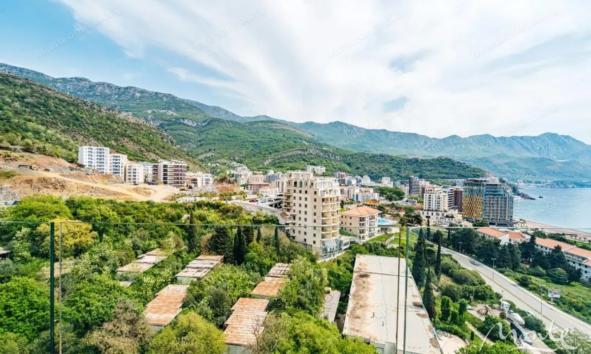 Sale, two bedroom apartment, 65m², Bečići, Budva