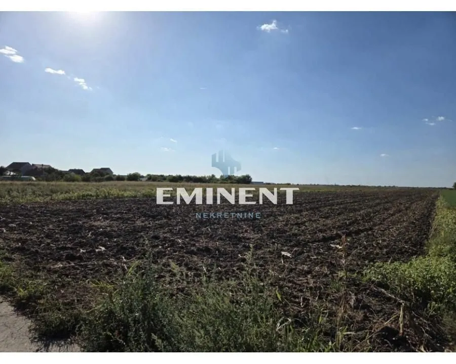 Prodaja, plac, 11200m², Zemun Ugrinovci, Zemun Sve Podlokacije