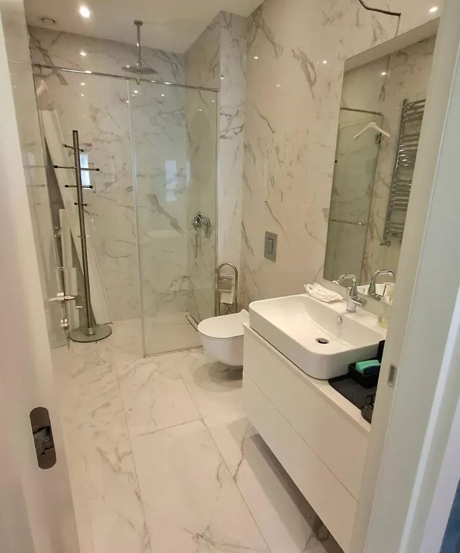 Prodaja, trosoban stan, 95m², Novi Beograd Blok 65, Novi Beograd Sve Podlokacije